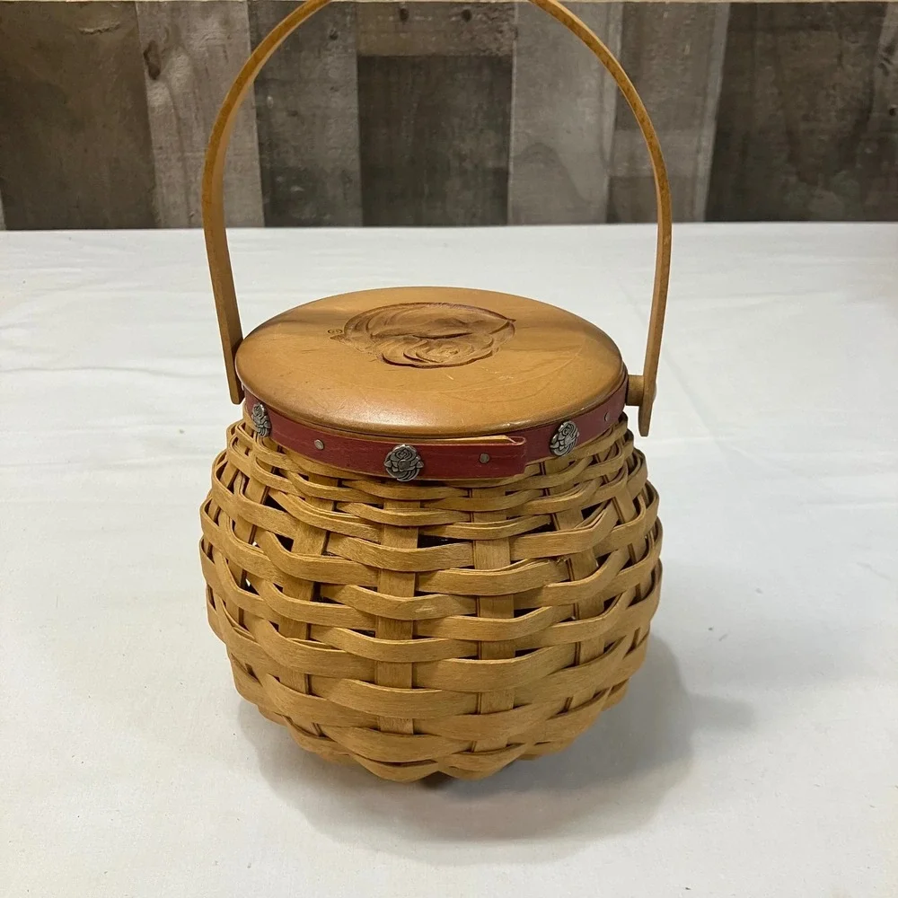 Longaberger 2004 Pasadena Tournament of Roses Basket Carved Lid Handwoven Rustic